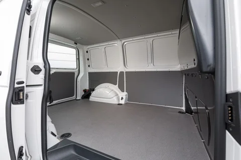 Volkswagen Transporter L2H1 2.0 TDI 90hp 2019 view 4