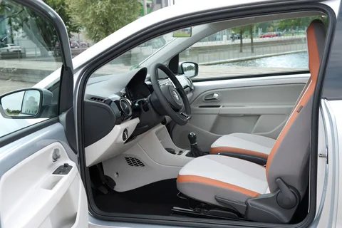 Volkswagen Up Up! 1.0 75hp BMT Edition 2014 view 8