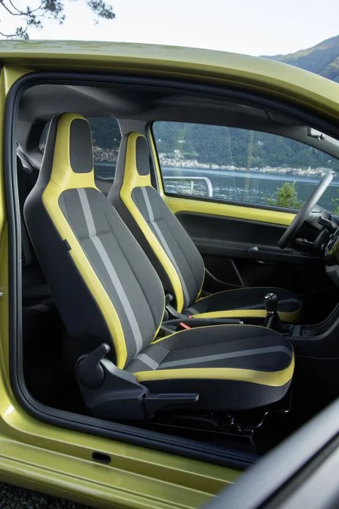 Volkswagen Up 1.0 EcoFuel move up! 2016 view 7