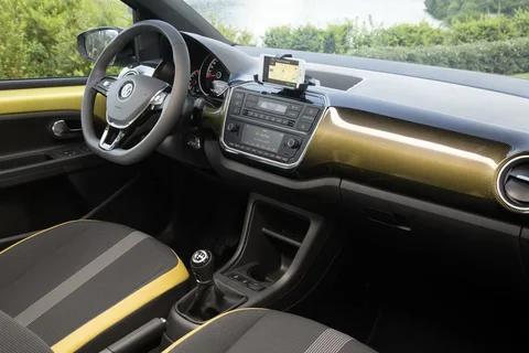 Volkswagen Up 1.0 EcoFuel move up! 2016 view 9