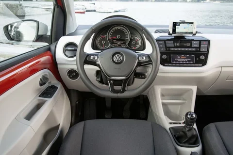 Volkswagen Up 1.0 EcoFuel move up! 2016 view 10
