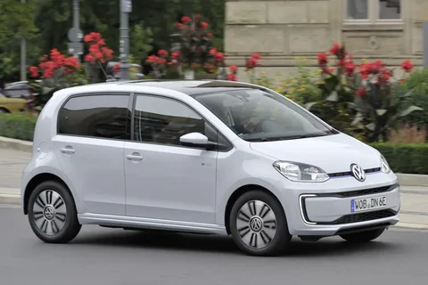 Volkswagen Up e-Up 2016 view 5