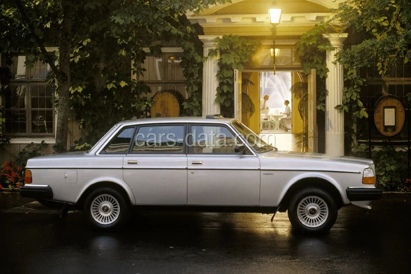 Volvo 264/265 264 GLE 1980 sedan pohled zepředu