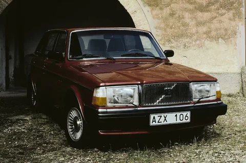 Volvo 264/265 264 GLE 1980 sedan pohled 1
