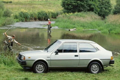 Volvo 343/345 343 DL 1978 хечбек изглед 5