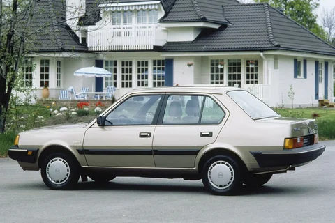 Volvo 360 GL 1985 view 3