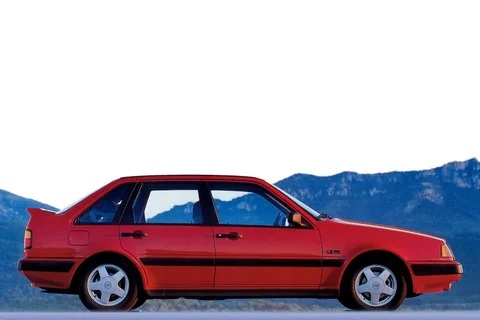 Volvo 440 GL 70kW 1988 view 9