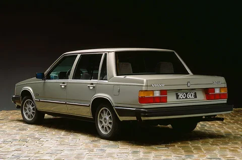 Volvo 760 Turbo 1986 view 4