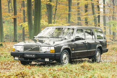 Volvo 760 GLE Estate 1987 view 3