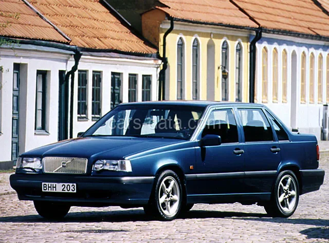 Volvo 850 2.0i 1994 front view
