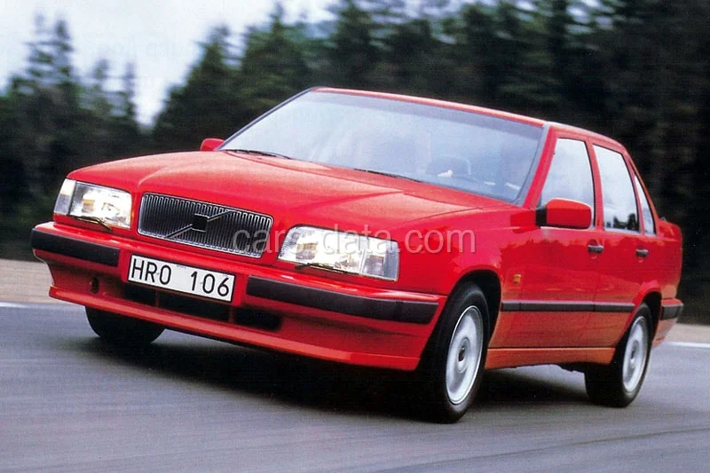 Volvo 850 2.5i 1993 front view