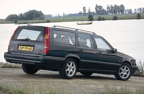 Volvo 850 2.5i Estate 1994 view 11