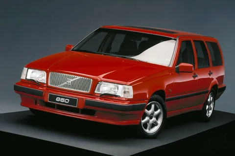 Volvo 850 2.5i Estate 1993 view 5