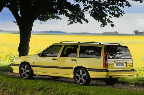 Volvo 850 2.5i Estate 1994 view 8