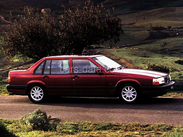 Volvo 940 GL 2.0i 1990 front view