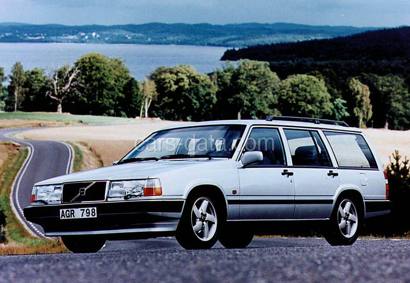 Volvo 940 Estate GL 2.0i 1990 front view