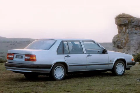 Volvo 940 GL 2.0i 1990 view 4