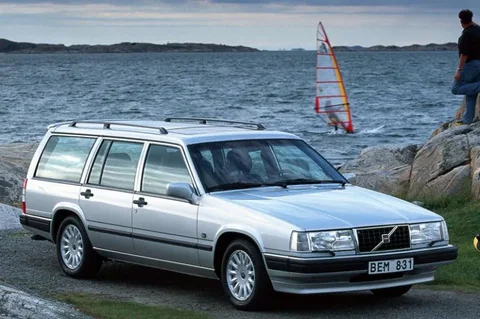 Volvo 940 Estate GL 2.0i 1990 view 5