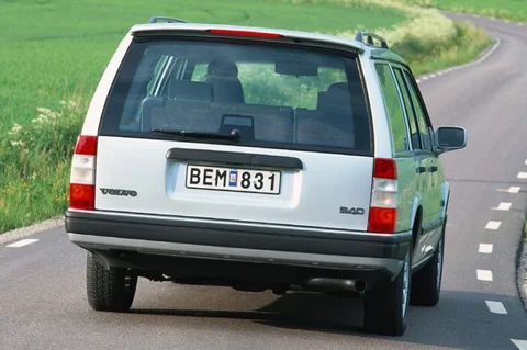 Volvo 940 Estate GL 2.0i 1990 view 6