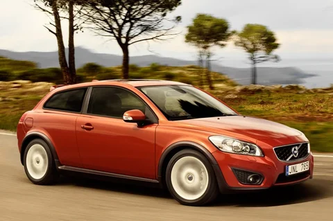 Volvo C30 D3 R-Design 2010 view 9