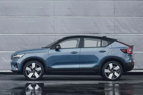 Volvo C40 Recharge Twin Plus 2023 view 7