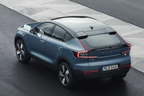 Volvo C40 Recharge Twin Plus 2023 view 10