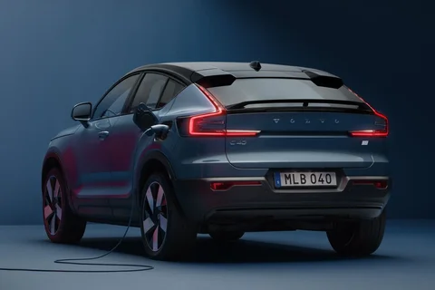 Volvo C40 Recharge Twin Plus 2023 view 11