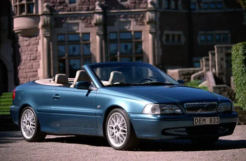 Volvo C70 Convertible T5 Tourer 2003 view 3