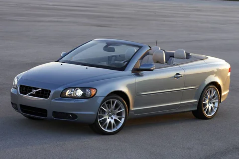 Volvo C70 D5 Summum 2006 view 2