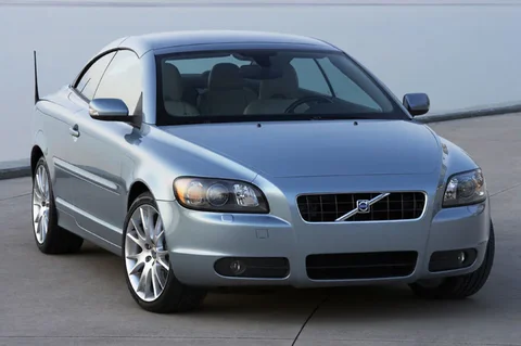 Volvo C70 D5 Summum 2006 view 4