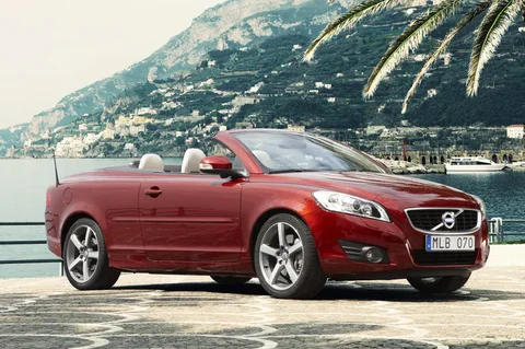 Volvo C70 D5 Momentum 2009 view 7