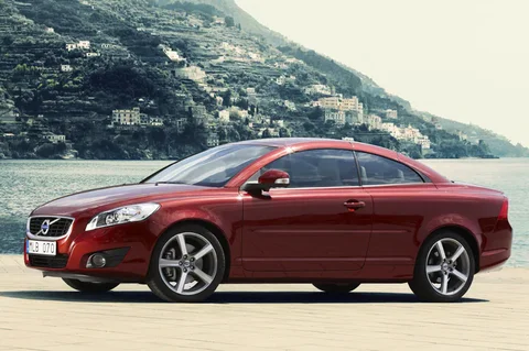 Volvo C70 D5 Momentum 2009 view 11