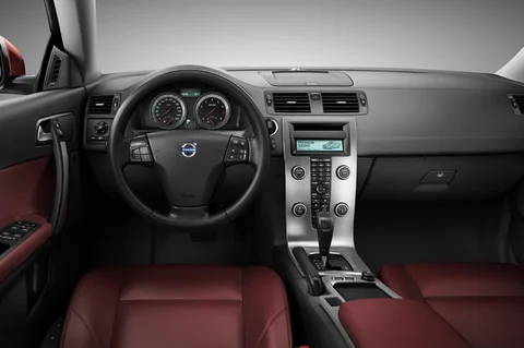 Volvo C70 D5 Momentum 2009 view 12