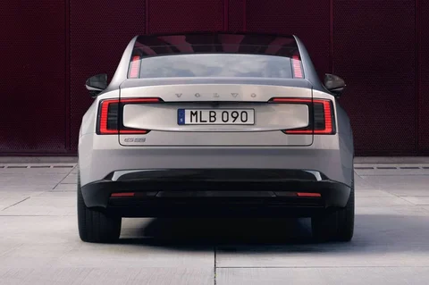 Volvo ES90 Twin Motor Plus 2026 view 4