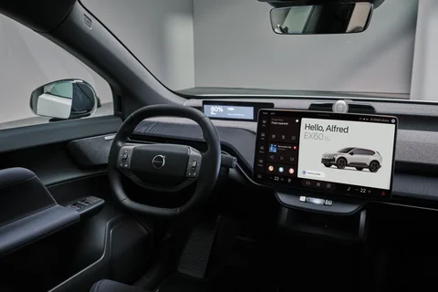 Volvo EX60 P6 Ultra 2026 view 3