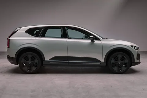 Volvo EX60 P6 Ultra 2026 view 6