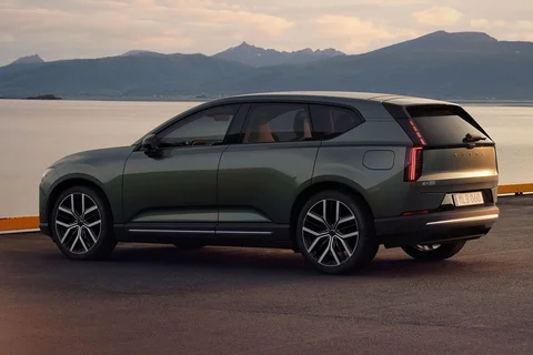 Volvo EX60 P6 Ultra 2026 view 7