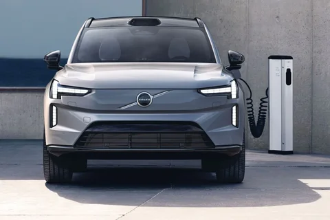 Volvo EX90 Single Motor Core 2024 view 2