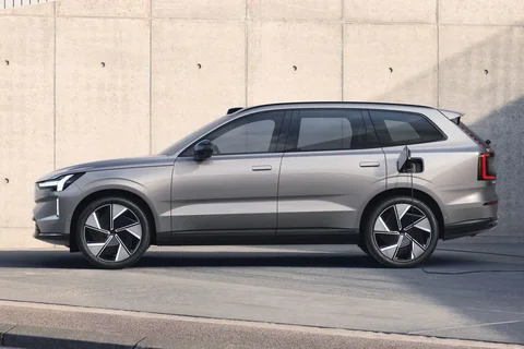 Volvo EX90 Single Motor Core 2024 view 7