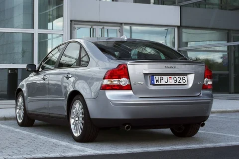 Volvo S40 2.0D Elite 2004 view 2