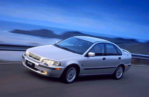 Volvo S40 1.8 Bi-Fuel 2001 view 4