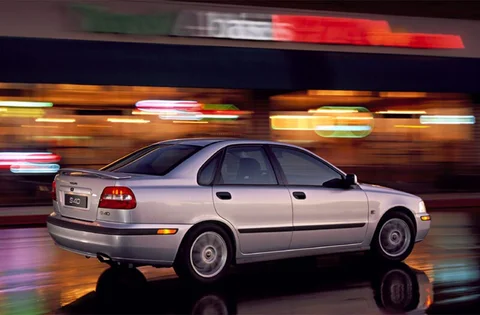 Volvo S40 1.8 Bi-Fuel 2001 view 3