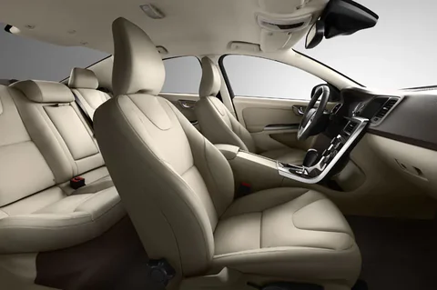 Volvo S60 D5 2010 view 4