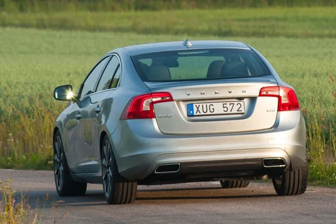 Volvo S60 T3 Summum 2013 view 11
