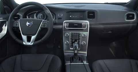 Volvo S60 Cross Country D3 Nordic+ 2016 view 11