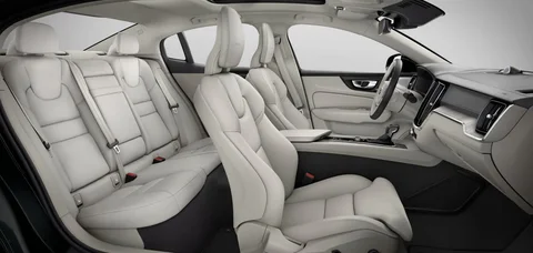Volvo S60 T5 R-Design 2019 view 9