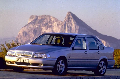Volvo S70 T-5 1997 view 1
