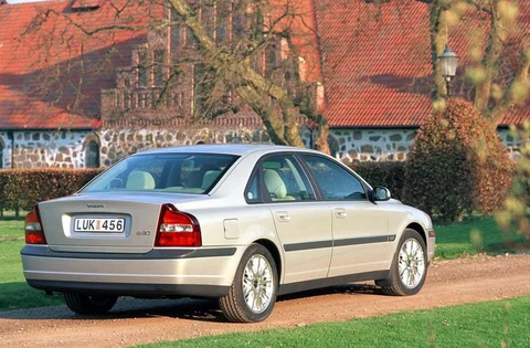 Volvo S80 2.4 140hp 1999 view 2