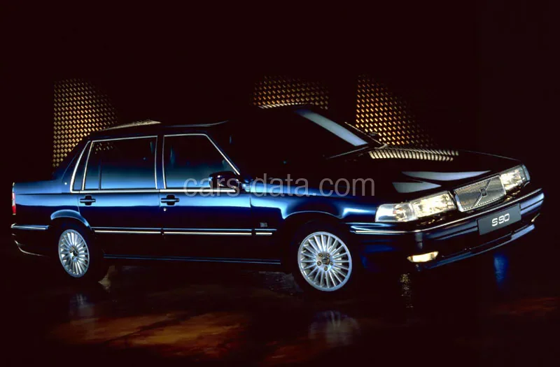 Volvo S90 Executive 3.0 1997 front view