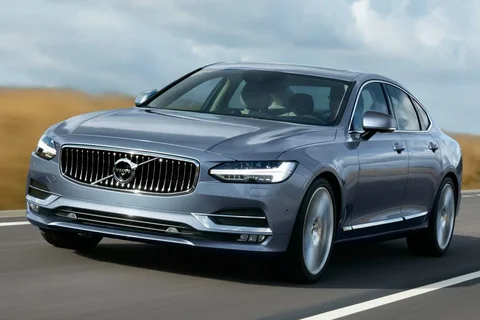 Volvo S90 D3 Kinetic 2016 view 3